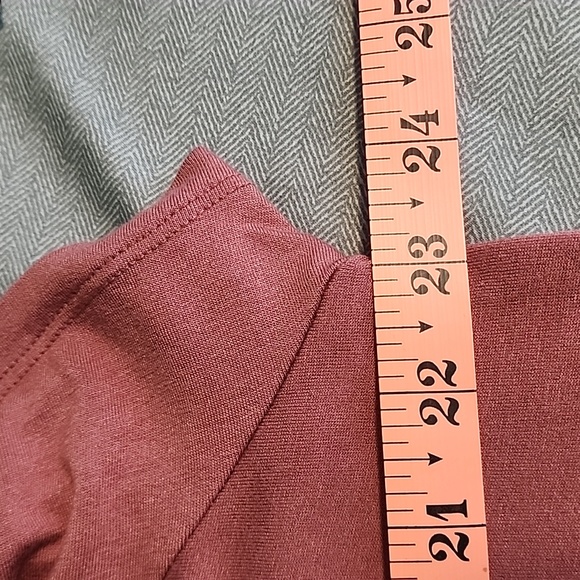 Torrid Soft Knits Sz 2  Mauve Fringe Top - Picture 7 of 8